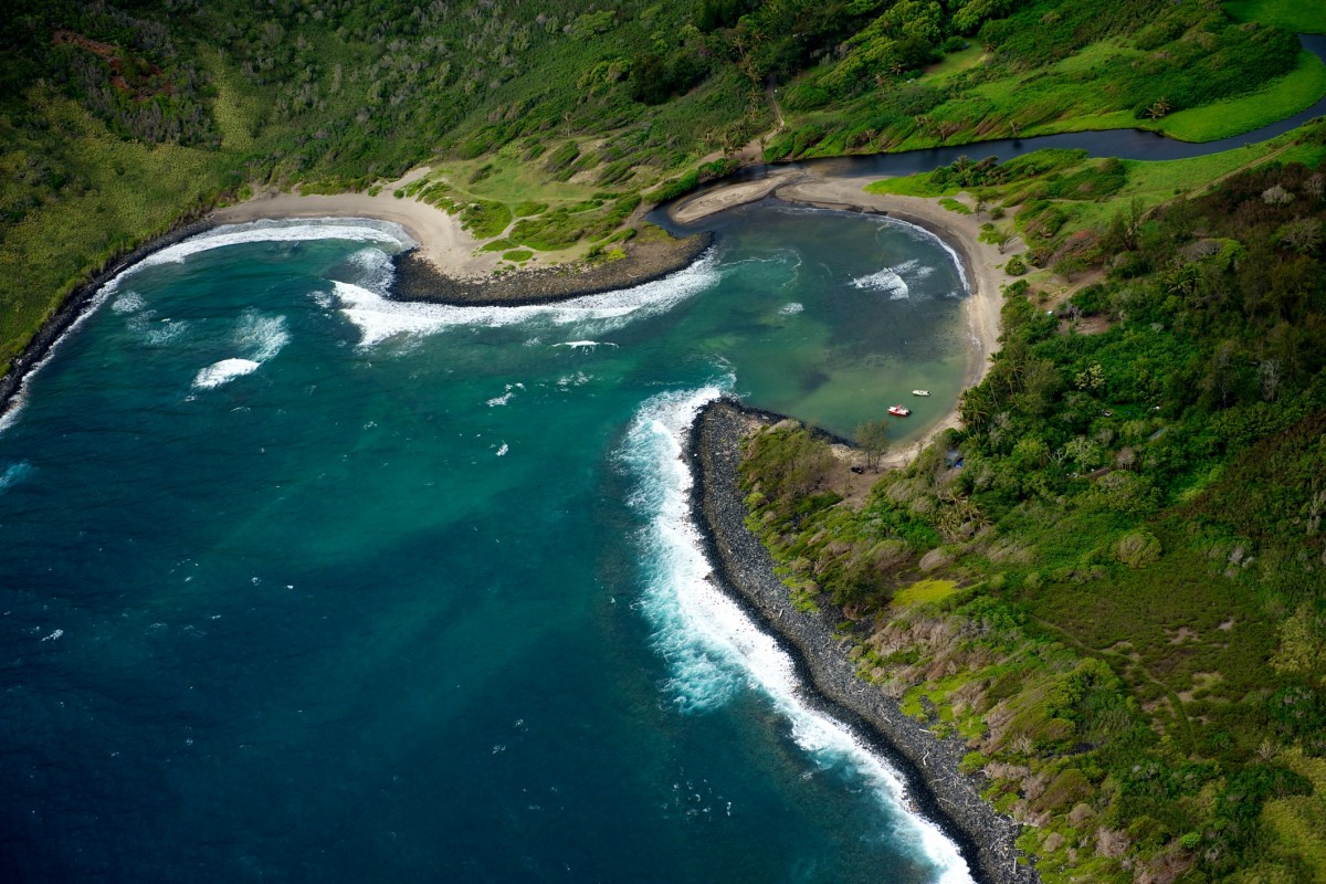 Honolulu & Maui Helicopter Landscape Photography